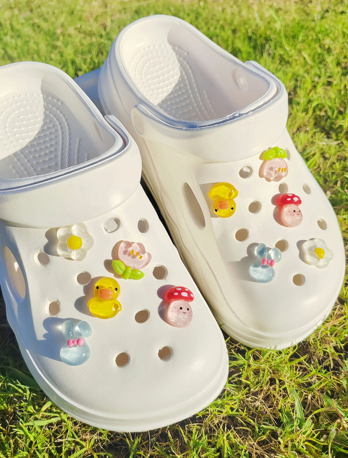 Kawaii Chibi Friends Clog Charms Set
