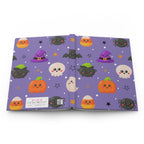 Pequeños amigos espeluznantes Cuaderno mate de tapa dura