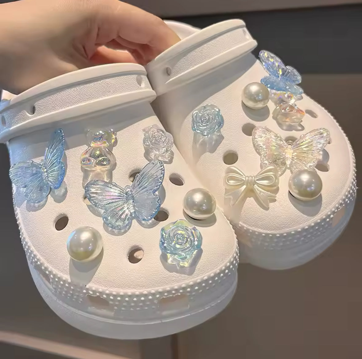 Pearly Baby Blue Clog Charms Set