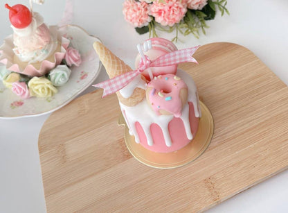 Pink Vanilla Macaroon Ice Cream Mini Dessert Cake Candle