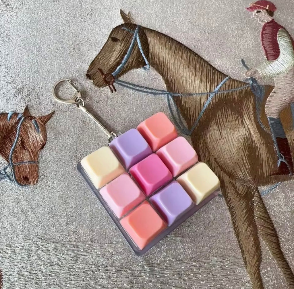 9 Cap Clicky Keyboard Fidget