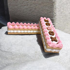 XOXO Cinnabun Cake Storage Container