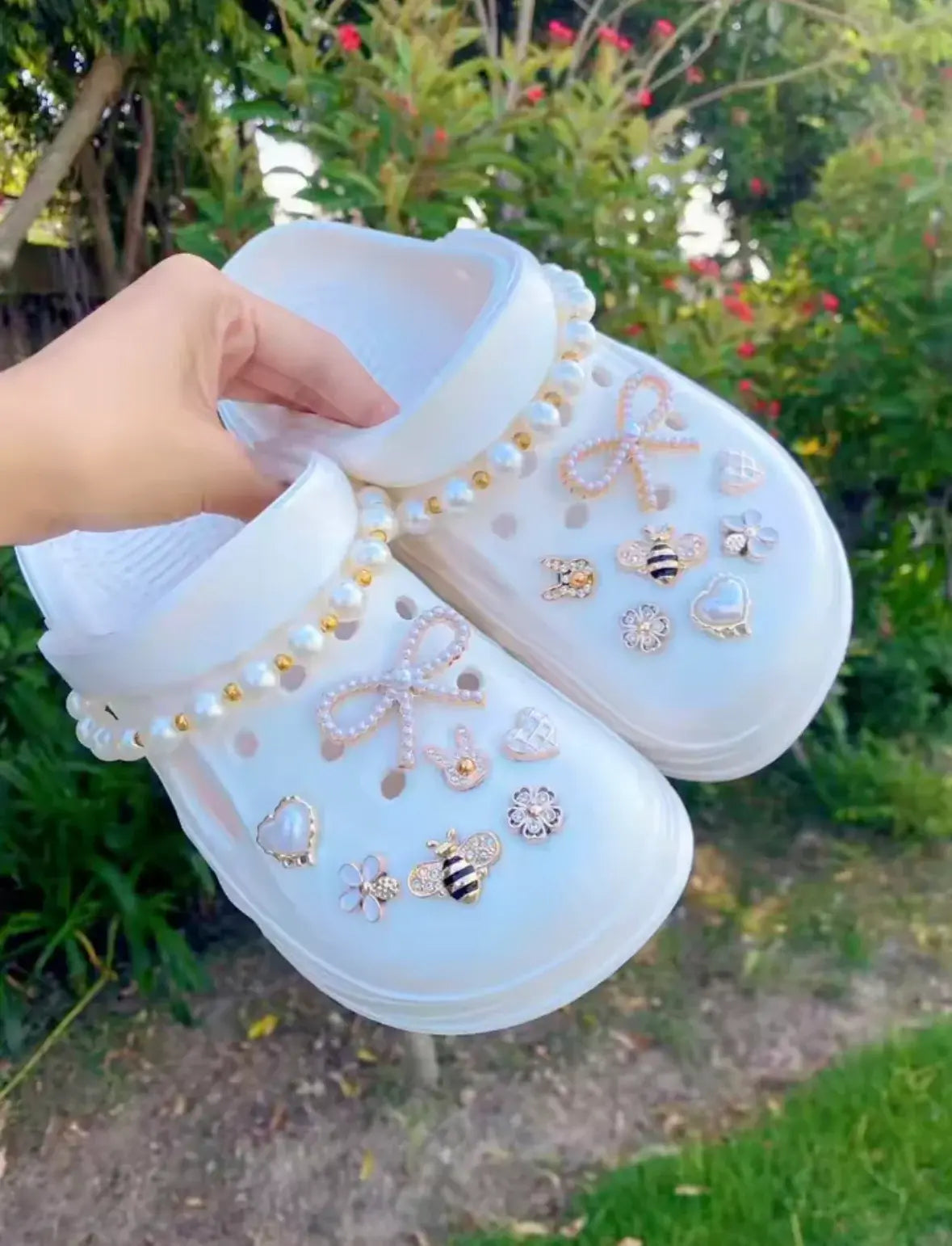 Baby Bumblebee Clog Charms Set