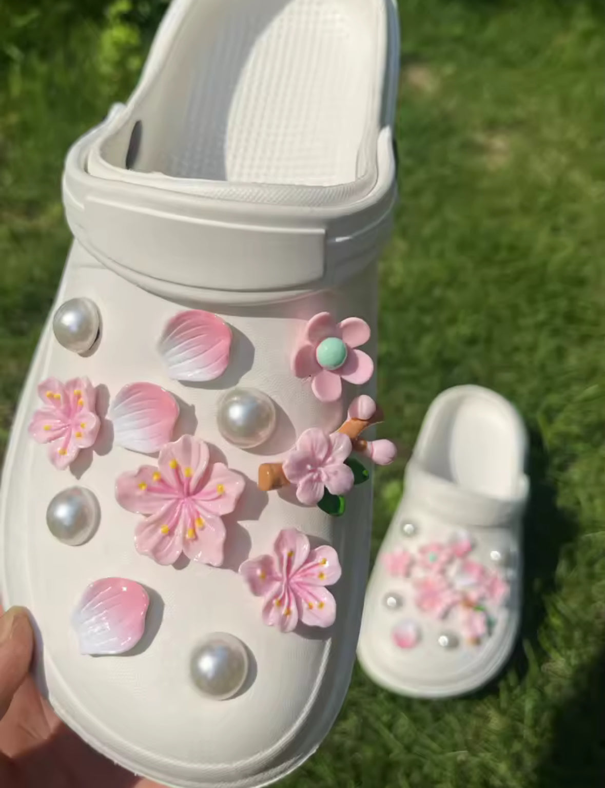 Sakura Blush Petals Clog Charms Set