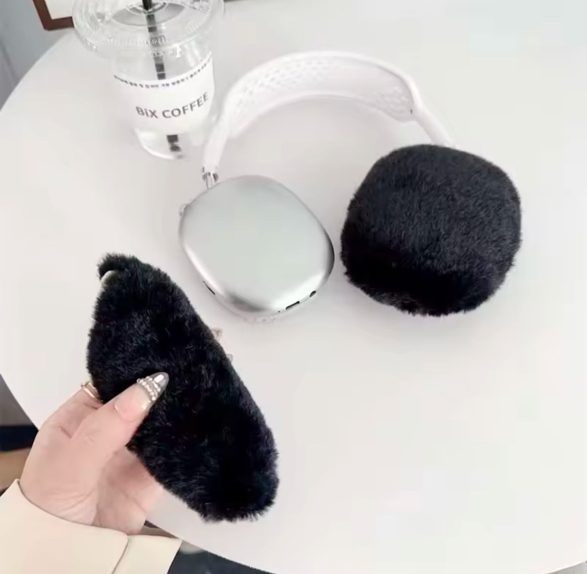 Fluffly Faux Fur AirPods Max Headphone Case Covers