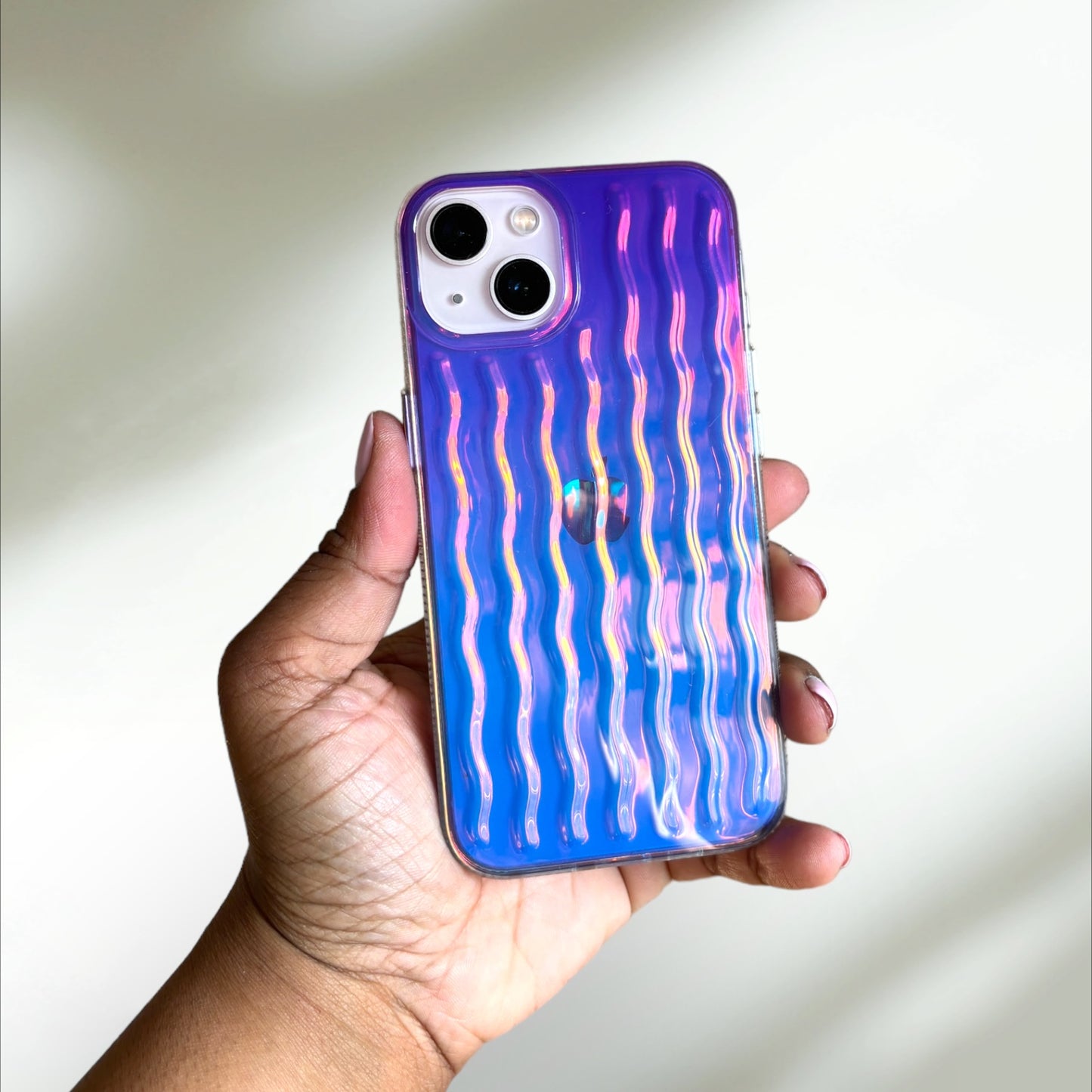 Wavy Iridescent iPhone 13 Case PREOWNED
