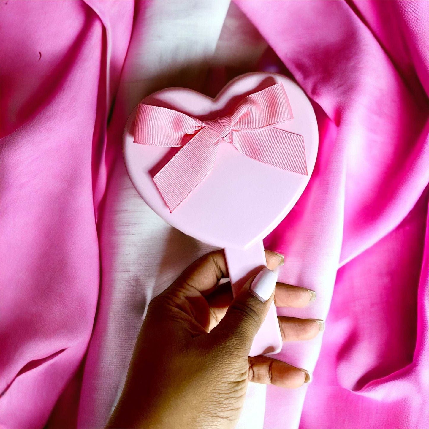 Sweetheart Hand Mirror with Bow Face Mirrors Pink Sweetheart