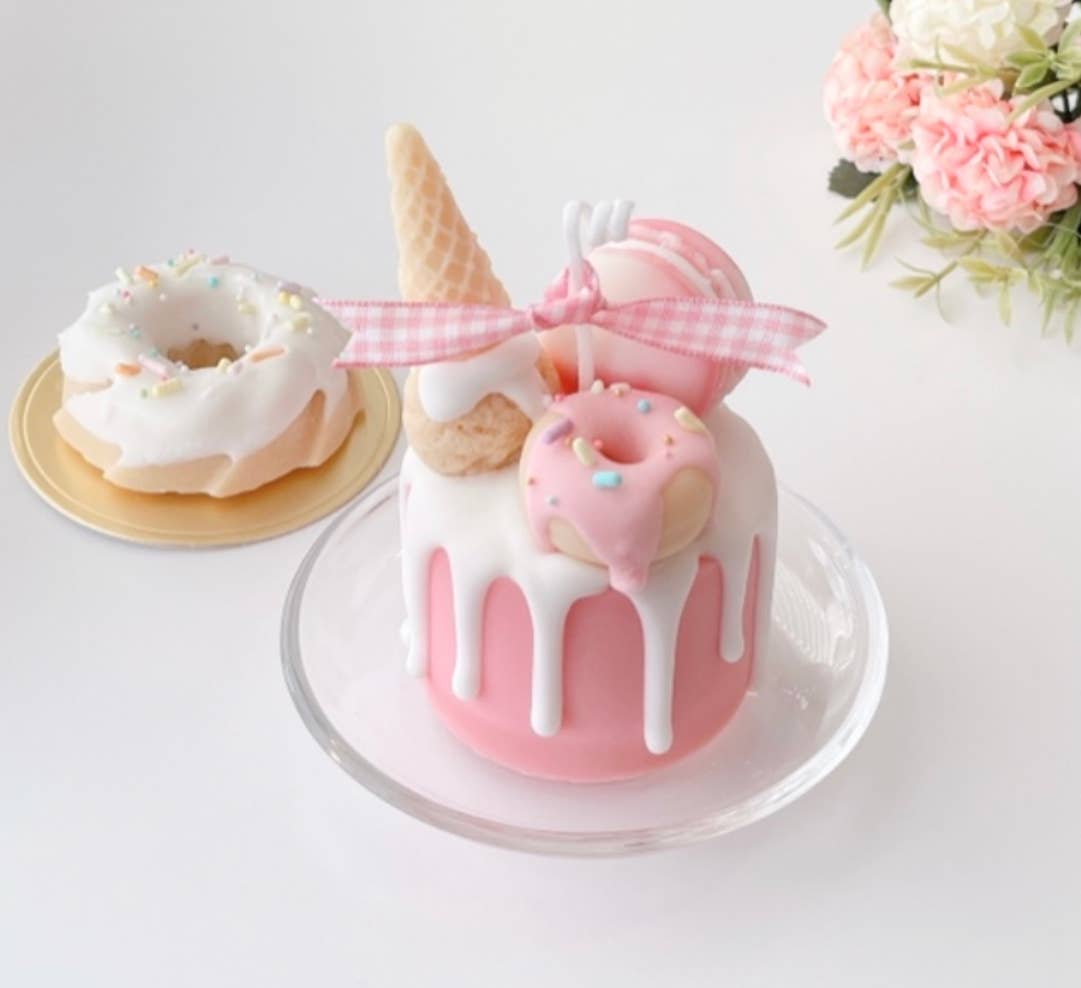 Pink Vanilla Macaroon Ice Cream Mini Dessert Cake Candle