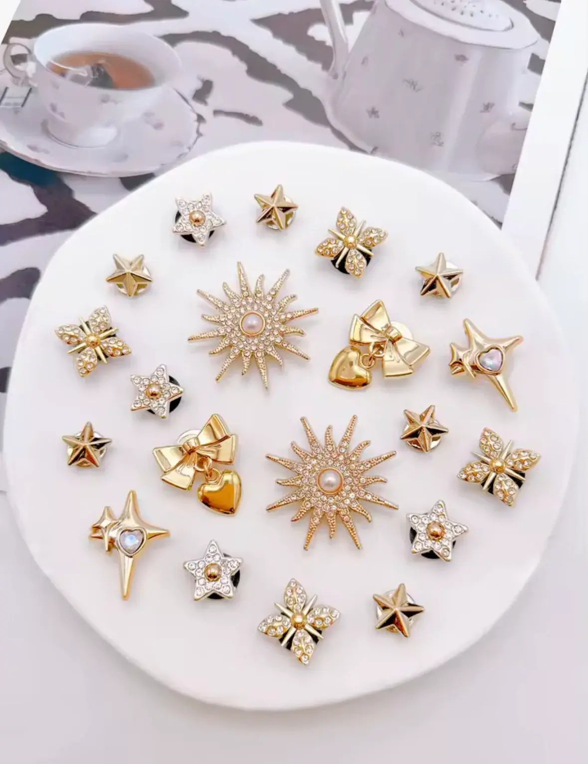 Golden Star Royalty Clog Charms Set