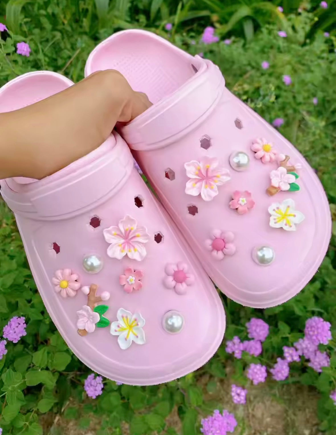 Sakura Blush Petals Clog Charms Set