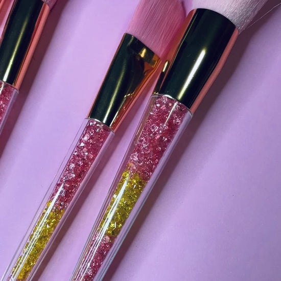 Sweet Sugar Crystals Makeup Brush Set video pink and yellow