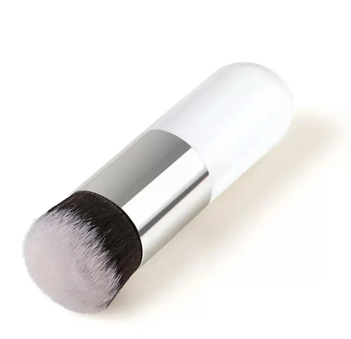Chubby Chibi Makeup Blending Brush 1pc - White