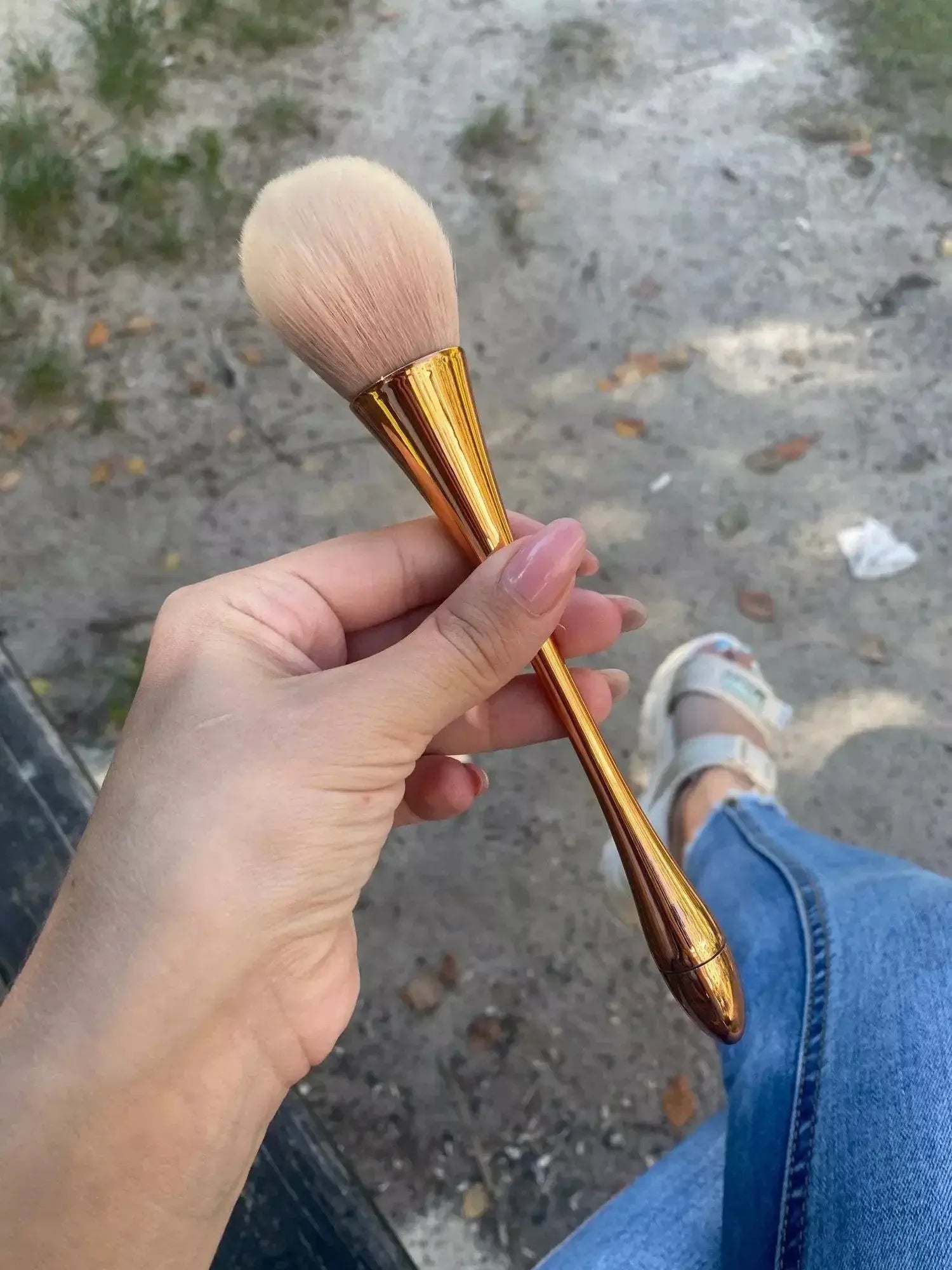 Fluffy Cosmetic Single Blending Brush 1pc