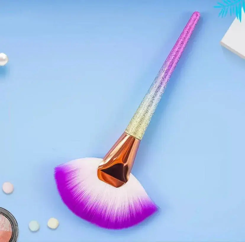 Jumbo Fan Shaped Rainbow Makeup Brush 1pc - Purple