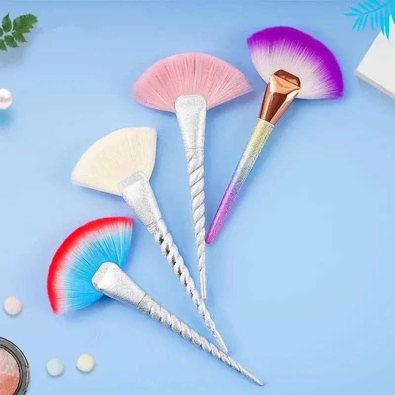 Jumbo Fan Shaped Rainbow Makeup Brush 1pc